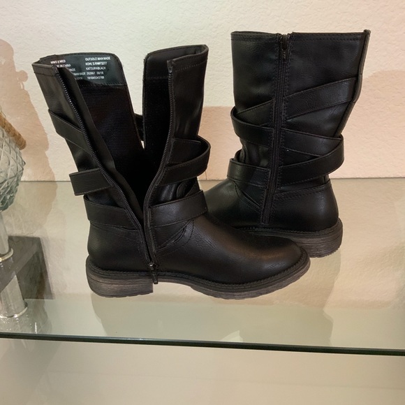 SOLD‼️SO Katsura Moro Faux Leather Buckle Boot NWT - Picture 3 of 6